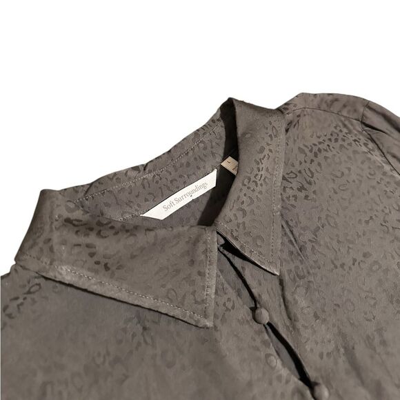 Soft Surroundings Olive Green Leopard Animal Print Viscose Blouse Size L - Picture 3 of 8